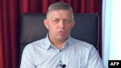 Партія Фіца Smer-SD («Курс – соціальна демократія») висловила «вітання переможцю виборів, «Прогресивній Словаччині»
