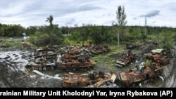 Знищена під час контрнаступу ЗСУ російська військова техніка поблизу міста Ізюму Харківської області, 13 вересня 2022 року 
